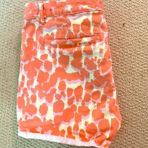 Gap khaki cut off shorts